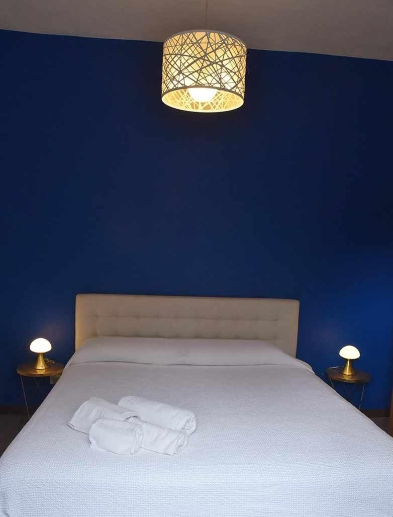 Appartamenti La Baia Del Rais Falcone Chambre photo