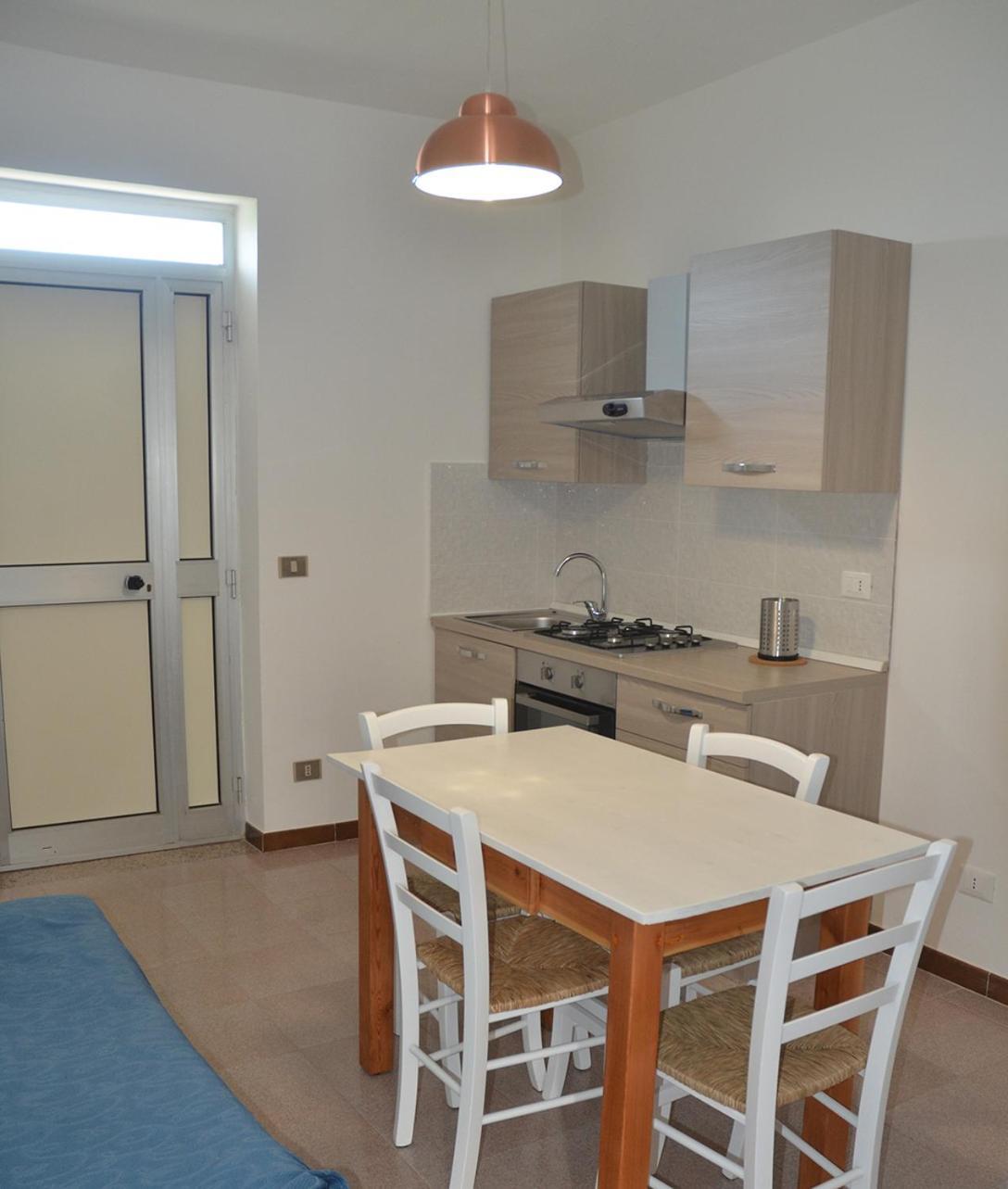 Appartamenti La Baia Del Rais Falcone Chambre photo