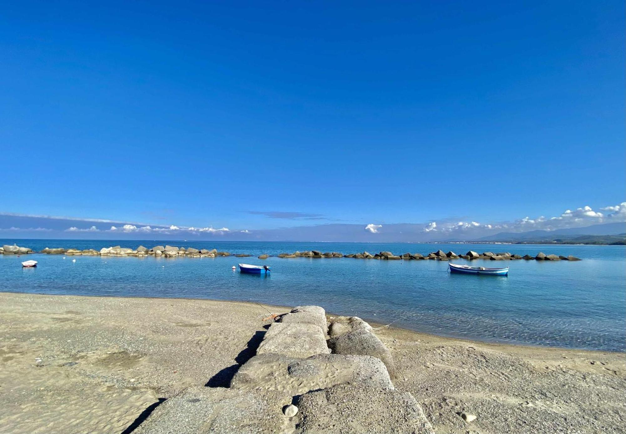Appartamenti La Baia Del Rais Falcone Extérieur photo