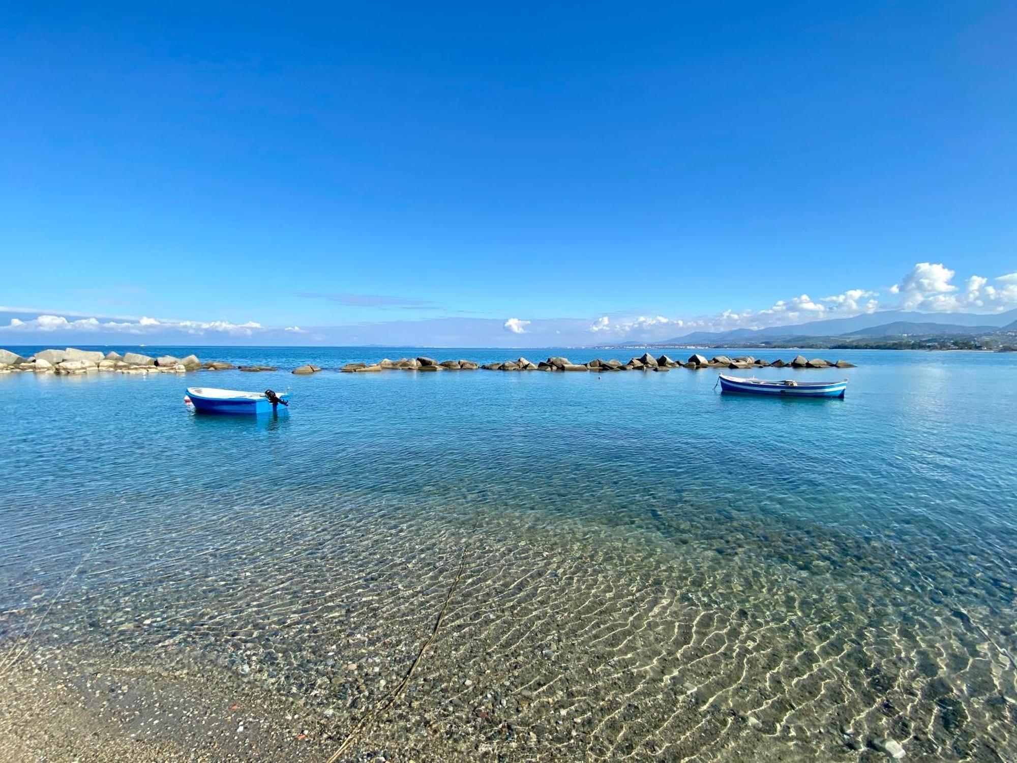 Appartamenti La Baia Del Rais Falcone Chambre photo